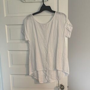 Terzo Millennio White Women's Linen Top